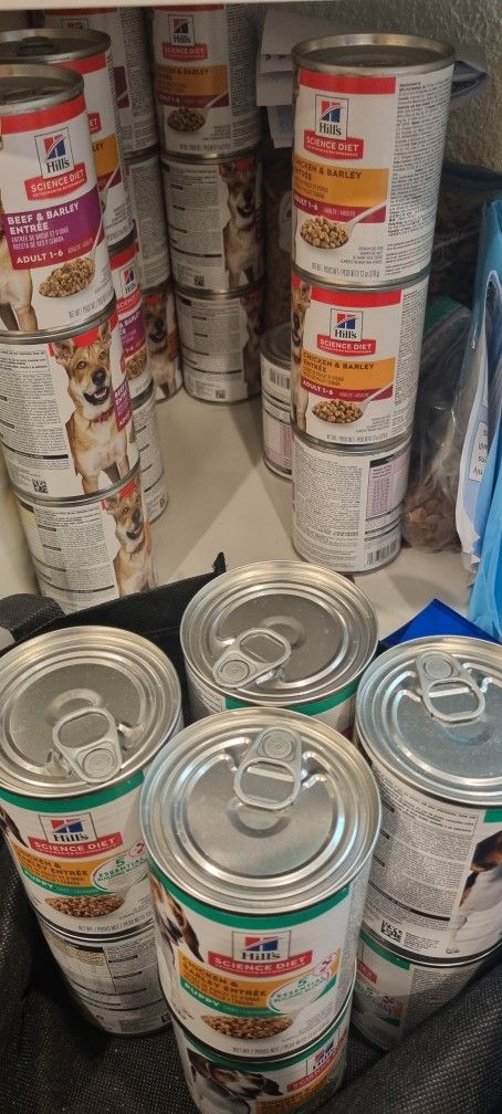 Dog Food 24can Of Them 11$