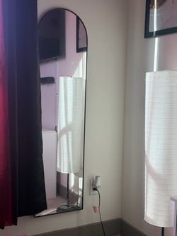 ARCHED MIRROR