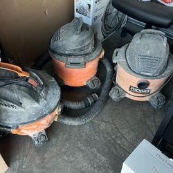 Small Rigid Vacuums 10.00 EA ONLY ONE HAS HOSE. 