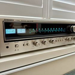 Pioneer SX-535 Stereo Receiver (Great Condition)