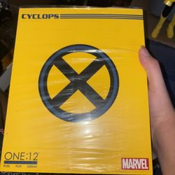 Mezco Cyclops 