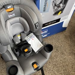NEW! Chicco Fit 360 Rotating Car Seat 