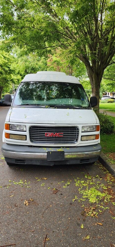 2000 GMC Savana