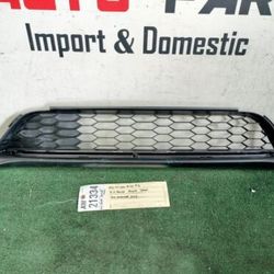 2016-2017 HONDA ACCORD SEDAN FRONT LOWER BUMPER GRILLE OEM AW21334