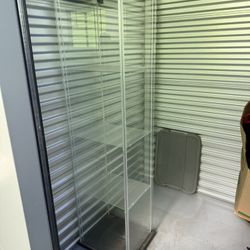 Glass Display 