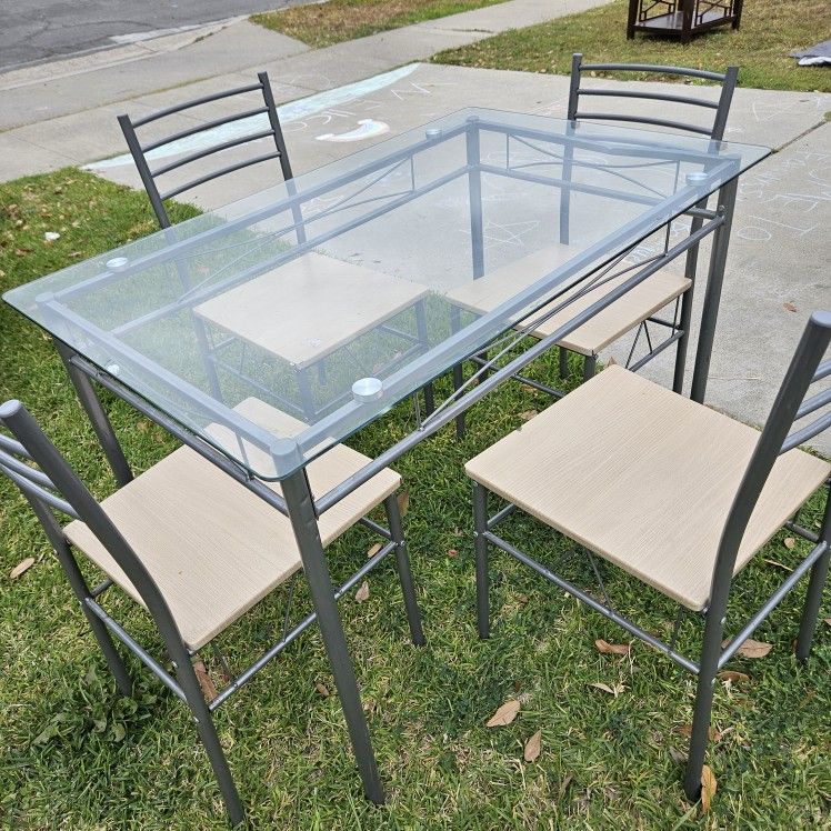 Dining Table Set