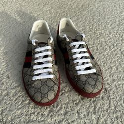 Men’s Gucci Ace GG Supreme Beige Shoes 