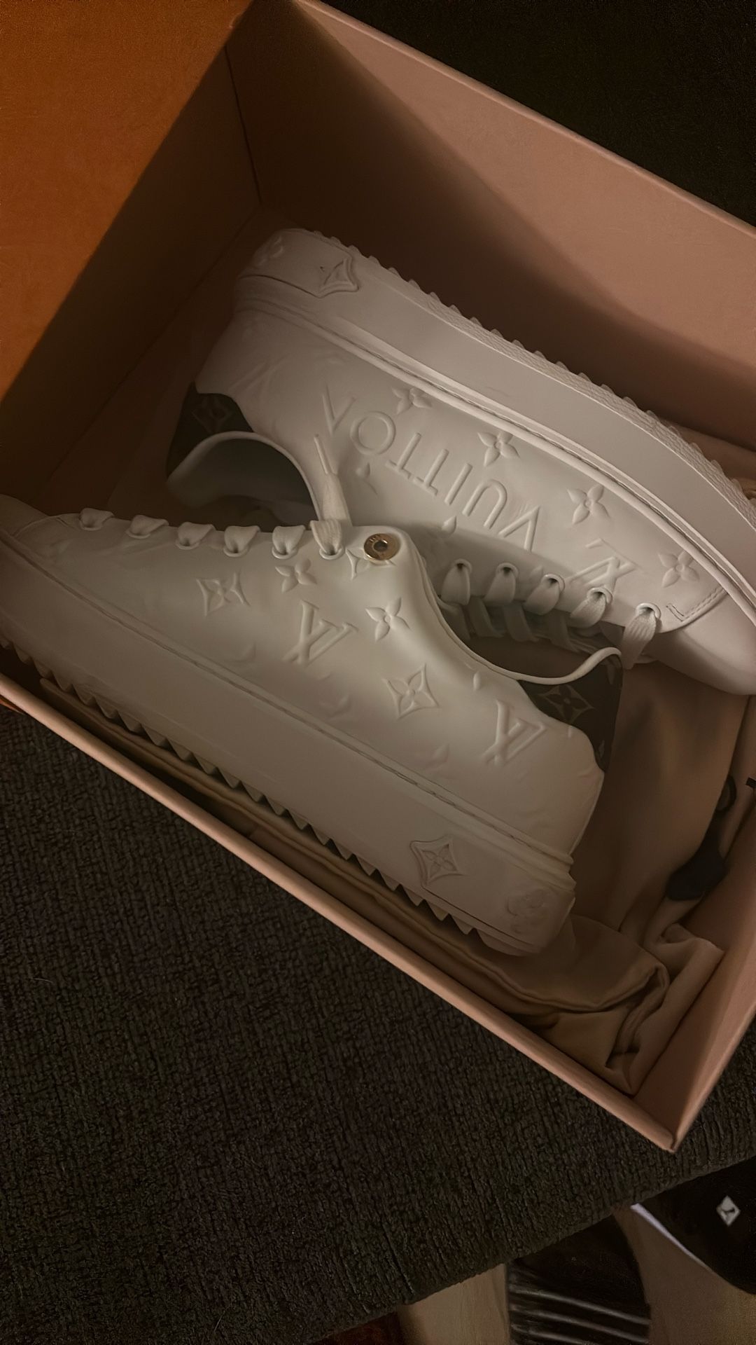 Louis Vuitton Time Outs Designer