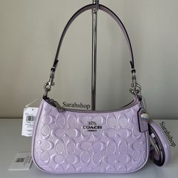 Coach Teri Shoulder Bag In Signature Leather With Heart Charm