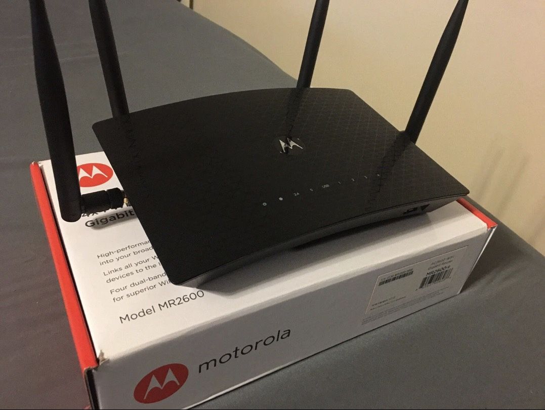 Motorola AC2600 4x4 WiFi Smart Gigabit PC Computer Router w/ Extended Range