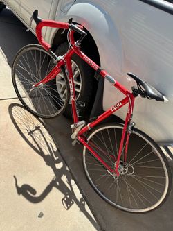 Vintage Trek 1400 aluminum frame bike