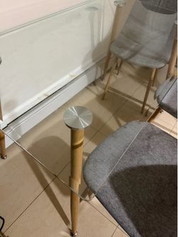 Kitchen table with 3 chairs