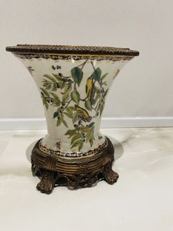 Decorative Vase 
