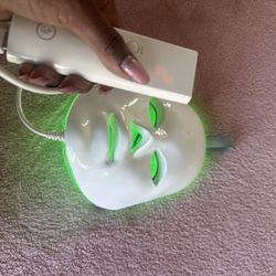 LED Light Therapy Face Mask 