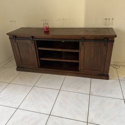 Tv stand