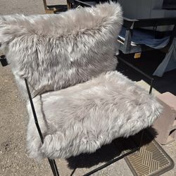 Fur Cushion Tall Chair