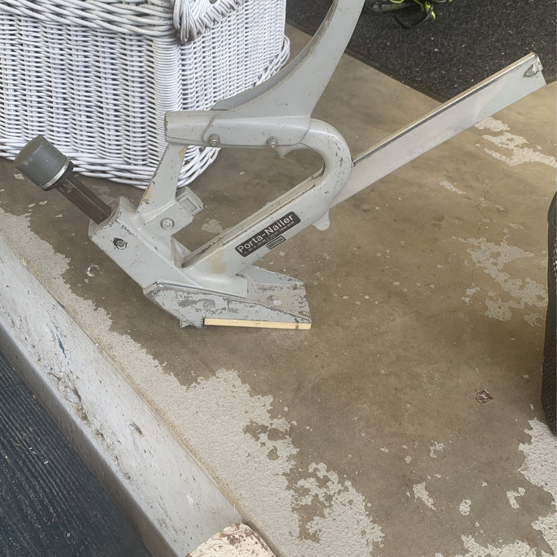 Porta-Nailer