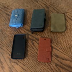 Wallets/Phone Cases