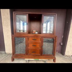 ✨Elegant  Hutch Cabinet Display✨ Delivery Available 🚚