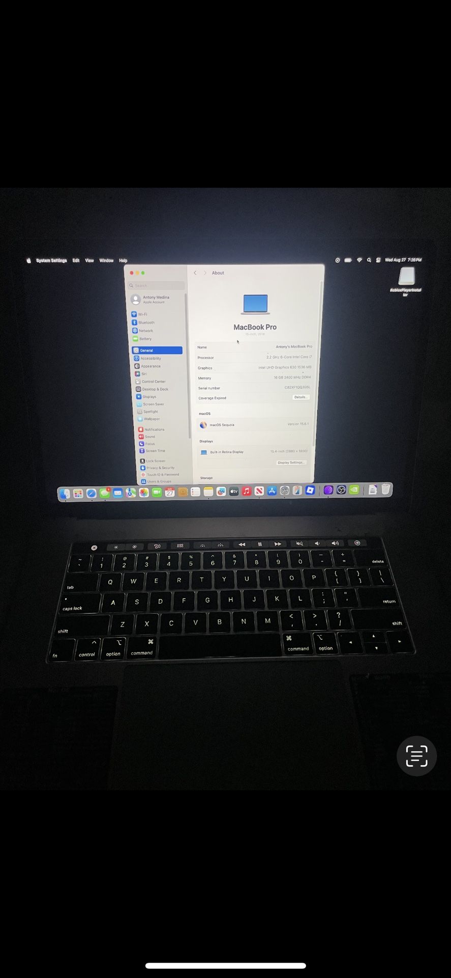 Laptop And headphones 