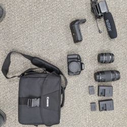 Canon Rebel T7i w/ loaded kit