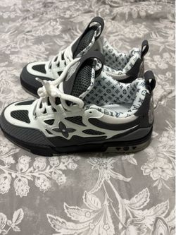 Luis vuiton size US8 EUR41