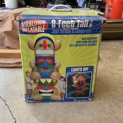 2008 tiki inflatable