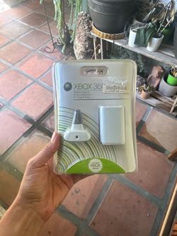 factory-sealed Microsoft Xbox 360 Play & Charge Kit