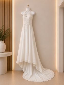Venus Lace Halter White Wedding Dress With Train