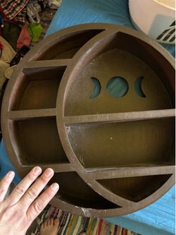 Moon shelf