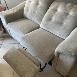 Recline Loveseat 