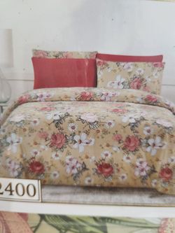 Floral Bedding Set with Pillowcases