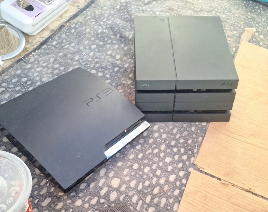 Ps3 And 2 PS4 Bundle