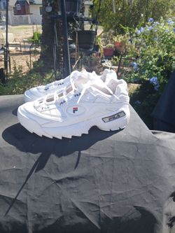 Filas  women's tennis shoes size 8