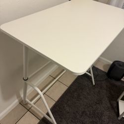 STANDING DESK 75$ OBO