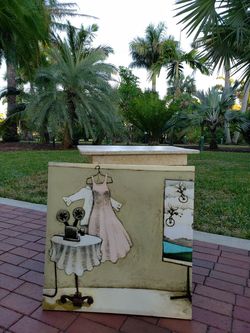 A Cute Lg Picture 26" Height 26" Width