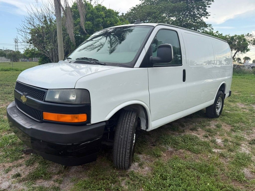 2018 Chevrolet Express 2500