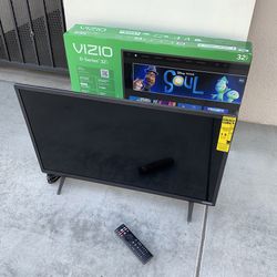 (NEW) $90 VIZIO 32” Smart TV D-Series 720p Apple AirPlay, Chromecast Built-in, Screen Mirroring (D32h-J09) 