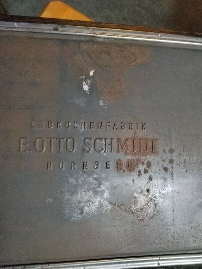 Vintage Tin