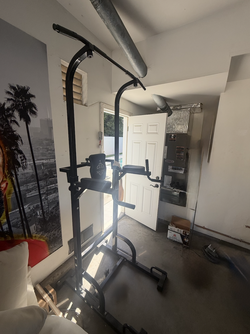 Power Tower & Vertical Leg Press