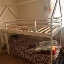 Low Bunk Beg Comes With Mini Slide