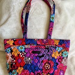NEW Vera Bradley Mandy Tote in Floral Fiesta
