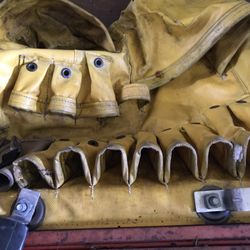 Tool Apron For Bucket Truck
