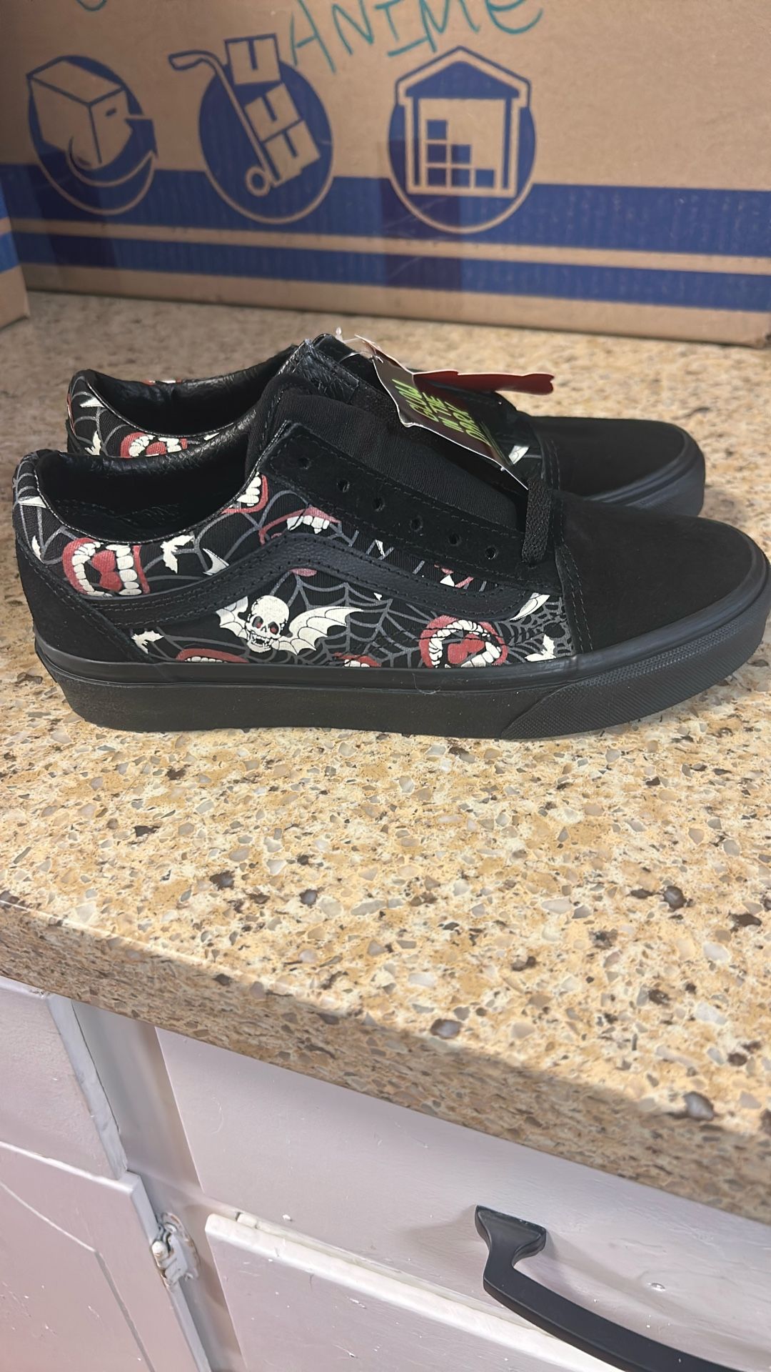 Vans Old Skool “Glow Frights” Sz 5