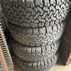 31x10.50R15 BFGOODRICH KO2 TIRES (4)