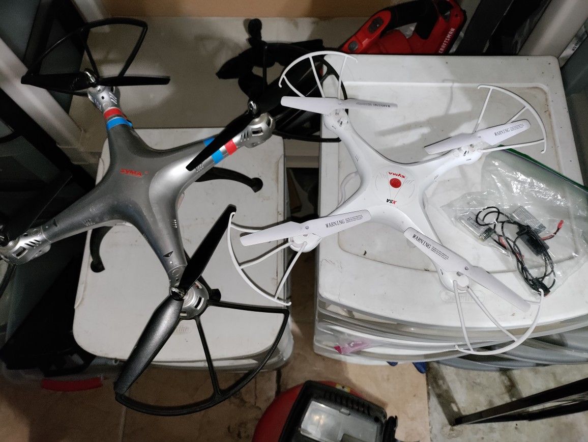 Syma Drones