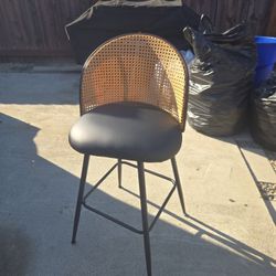 Barstools With Swivel And Chairs