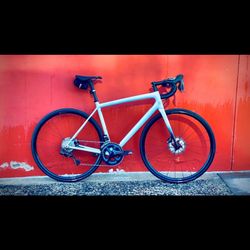 Specialized Aethos Ultegra Di2 – Carbon Wheels w/ Industry Nine Hubs – Size 56