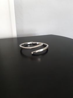 Dyadema Bangle (925 Italy Sterling Silver)
