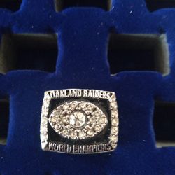 Oakland Raiders Championship Ring 